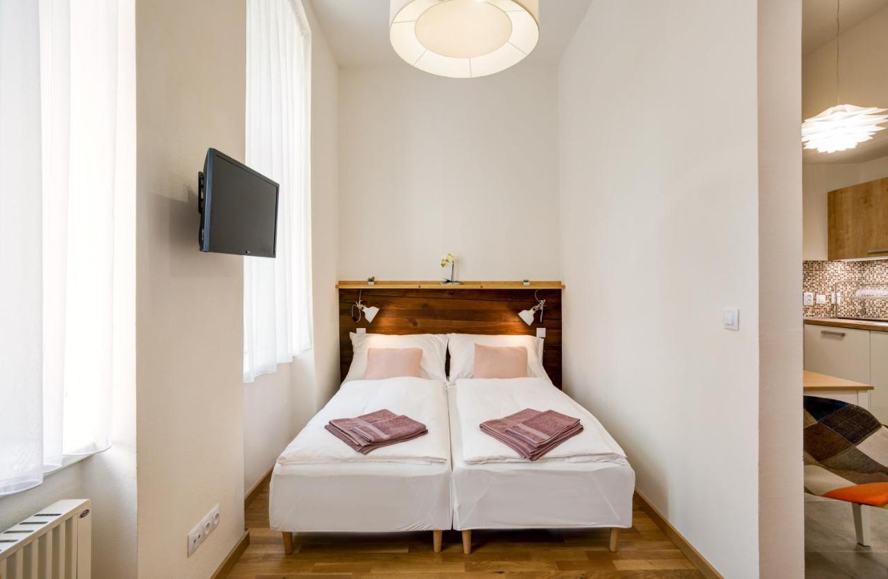 Apartman Karlovarska マリアーンスケー・ラーズニェ エクステリア 写真